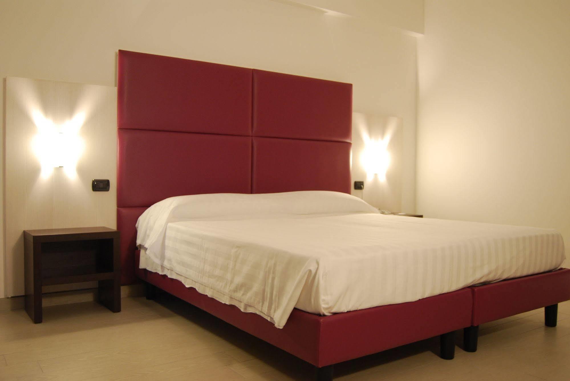 Maestrale Resort Hotel - Grosseto Exteriör bild
