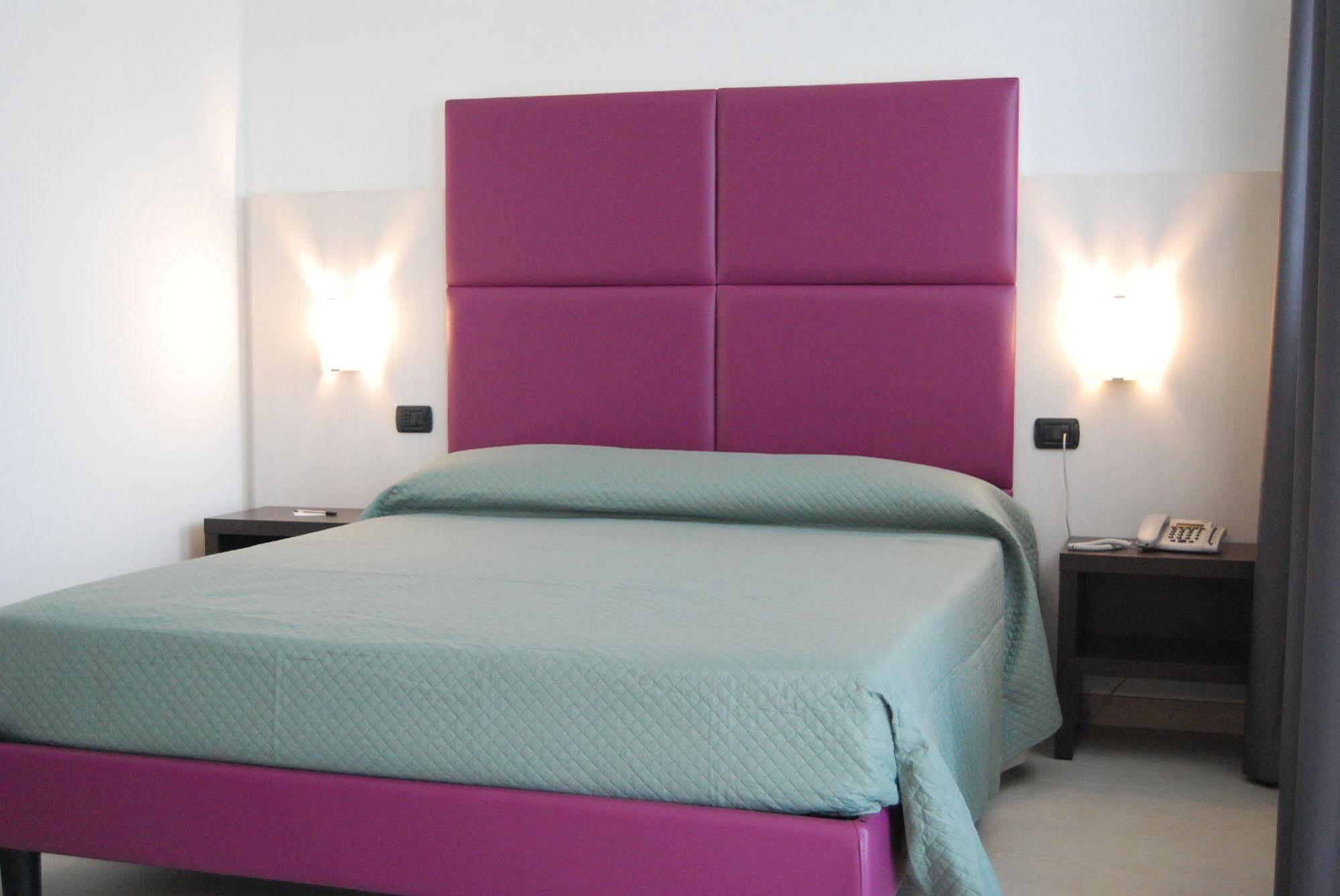 Maestrale Resort Hotel - Grosseto Exteriör bild